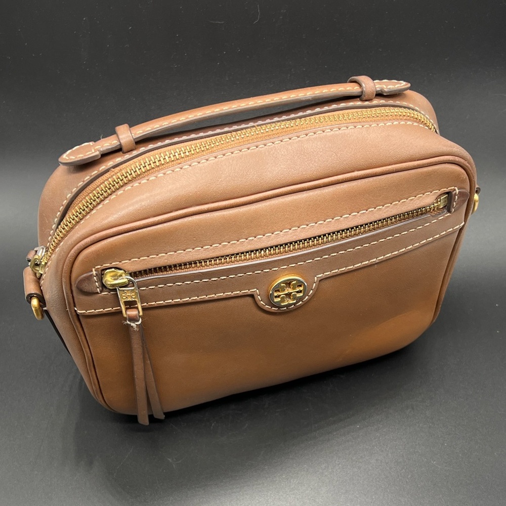 Tory Burch Leather Monogram Crossbody Camera Bag Two Way Tan - Picture 2 of 16